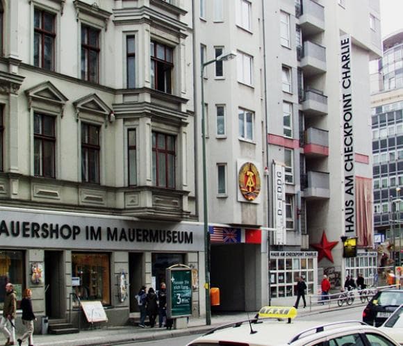 Checkpoint Charlie Museum